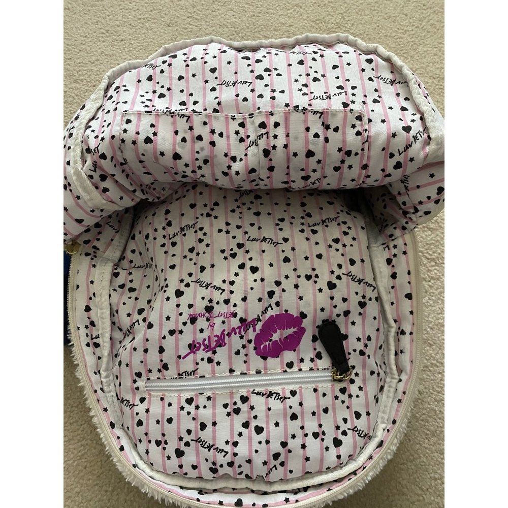 Betsey Johnson Sherpa Hooded Backpack Rare - Picture 5 of 6